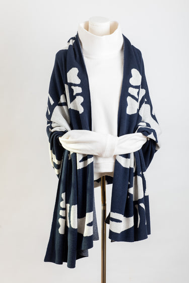 Lobster Knit Wide Wrap in Navy & Natural