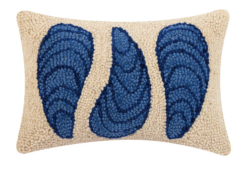 Three Mussels Hooked Pillow