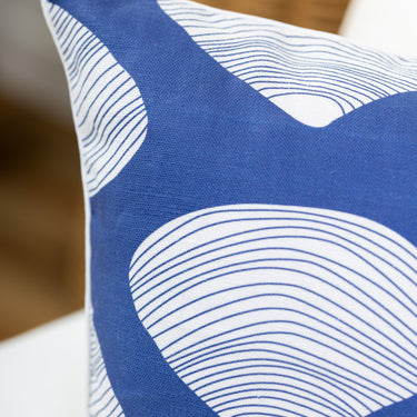 Navy Clamshell - Belgian Linen Pillow